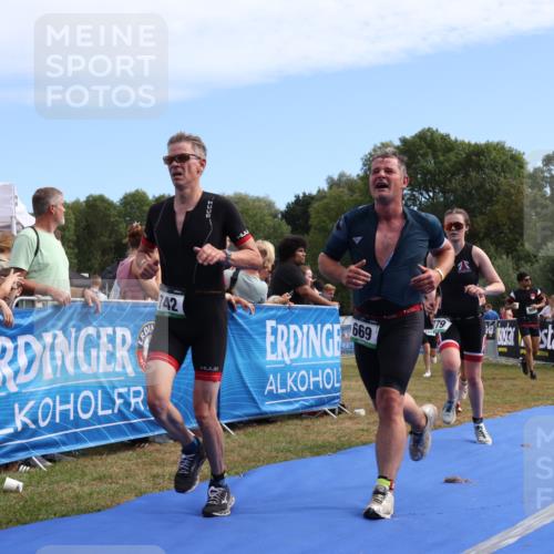 31.08.2025 - Elbe Triathlon Hamburg Strokosch-Dieckow http://msf.ph/oto/8653586 31.08.2025 11:26:12 Ziel 669, 742, 779, 854, 1029, 1127, 1168 meine-sportfotos.de