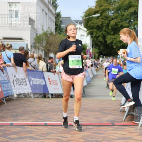 31.08.2025 - 21. Blankeneser Heldenlauf Strokosch-Dieckow http://msf.ph/oto/8653602 31.08.2025 11:07:30 Ziel 3483, 3562, 3323, 3516 meine-sportfotos.de