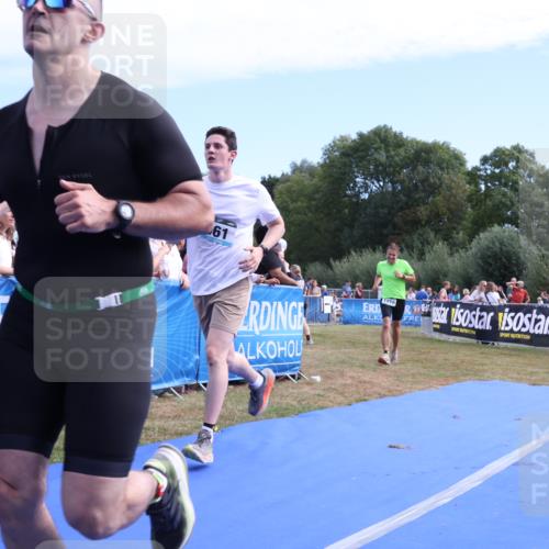 31.08.2025 - Elbe Triathlon Hamburg Strokosch-Dieckow http://msf.ph/oto/8653605 31.08.2025 11:26:58 Ziel 613, 671, 925, 961, 1216 meine-sportfotos.de