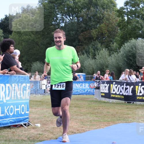 31.08.2025 - Elbe Triathlon Hamburg Strokosch-Dieckow http://msf.ph/oto/8653610 31.08.2025 11:27:00 Ziel 577, 613, 671, 961, 1216 meine-sportfotos.de