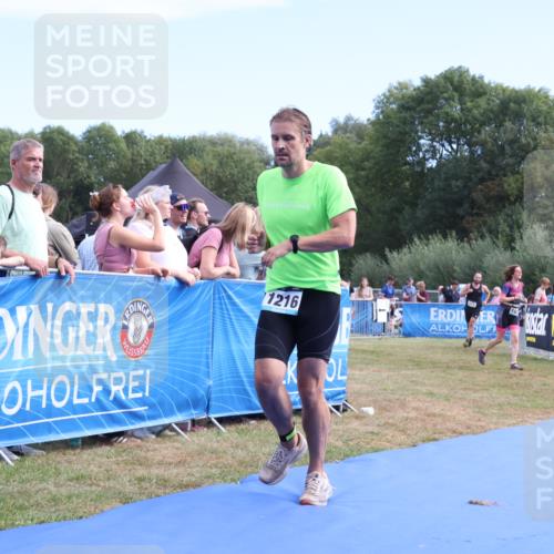 31.08.2025 - Elbe Triathlon Hamburg Strokosch-Dieckow http://msf.ph/oto/8653614 31.08.2025 11:27:01 Ziel 577, 613, 671, 961, 1216 meine-sportfotos.de