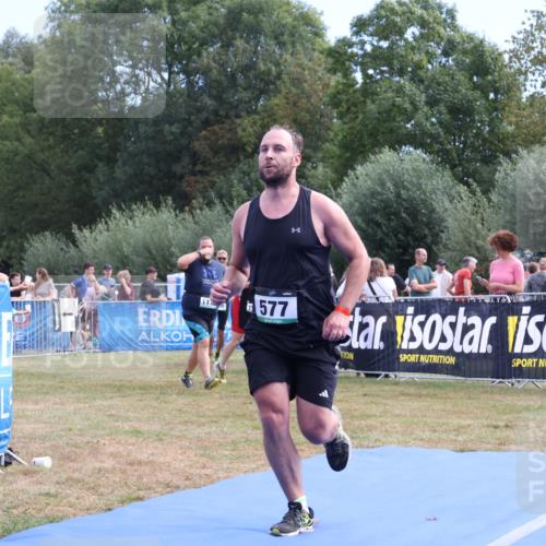 31.08.2025 - Elbe Triathlon Hamburg Strokosch-Dieckow http://msf.ph/oto/8653623 31.08.2025 11:27:08 Ziel 577, 710 meine-sportfotos.de