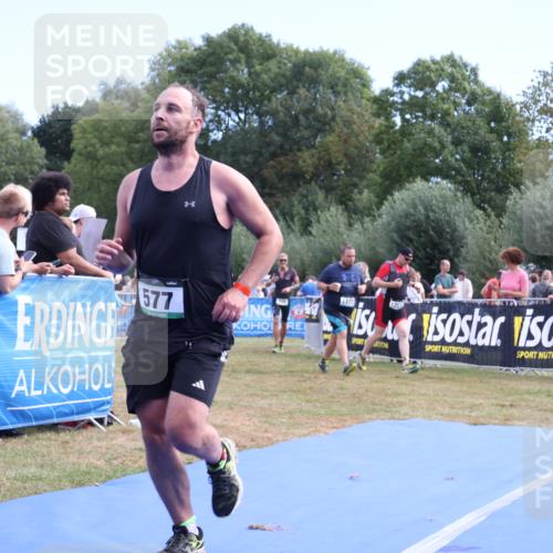 31.08.2025 - Elbe Triathlon Hamburg Strokosch-Dieckow http://msf.ph/oto/8653627 31.08.2025 11:27:08 Ziel 577, 710 meine-sportfotos.de