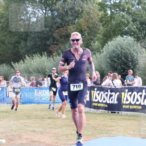 31.08.2025 - Elbe Triathlon Hamburg Strokosch-Dieckow http://msf.ph/oto/8653630 31.08.2025 11:27:15 Ziel 447, 710, 1096 meine-sportfotos.de