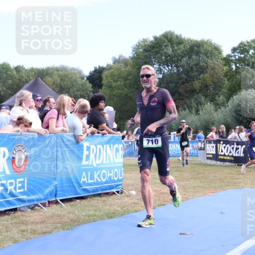 31.08.2025 - Elbe Triathlon Hamburg Strokosch-Dieckow http://msf.ph/oto/8653636 31.08.2025 11:27:16 Ziel 447, 682, 710, 1096 meine-sportfotos.de