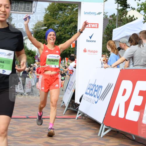31.08.2025 - 21. Blankeneser Heldenlauf Strokosch-Dieckow http://msf.ph/oto/8653657 31.08.2025 11:07:24 Ziel 3001, 3368, 3367, 3530, 3323, 3516, 3355, 3673, 3075 meine-sportfotos.de