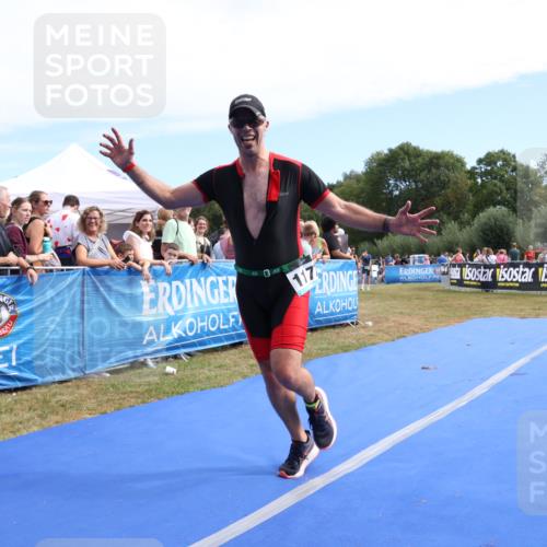 31.08.2025 - Elbe Triathlon Hamburg Strokosch-Dieckow http://msf.ph/oto/8653672 31.08.2025 11:27:38 Ziel 1177 meine-sportfotos.de