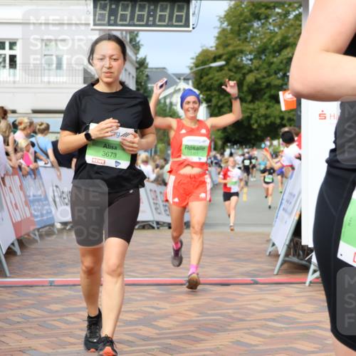 31.08.2025 - 21. Blankeneser Heldenlauf Strokosch-Dieckow http://msf.ph/oto/8653683 31.08.2025 11:07:23 Ziel 3001, 3368, 3367, 3530, 3323, 3516, 3355, 3673, 3075 meine-sportfotos.de