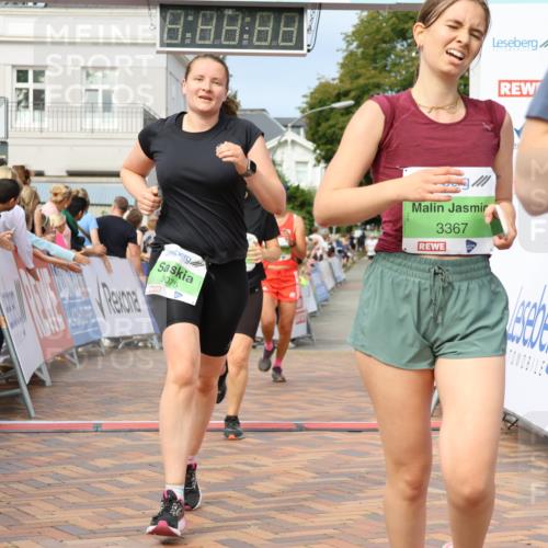 31.08.2025 - 21. Blankeneser Heldenlauf Strokosch-Dieckow http://msf.ph/oto/8653686 31.08.2025 11:07:22 Ziel 3001, 3368, 3367, 3530, 3323, 3516, 3355, 3673, 3075 meine-sportfotos.de