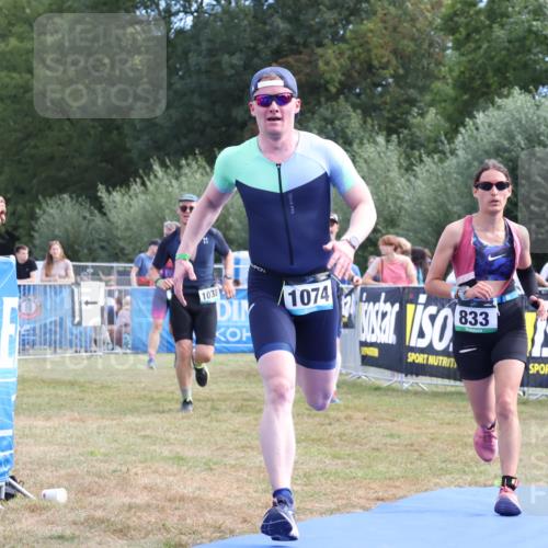 31.08.2025 - Elbe Triathlon Hamburg Strokosch-Dieckow http://msf.ph/oto/8653687 31.08.2025 11:27:55 Ziel 624, 720, 833, 1038, 1074, 1258 meine-sportfotos.de