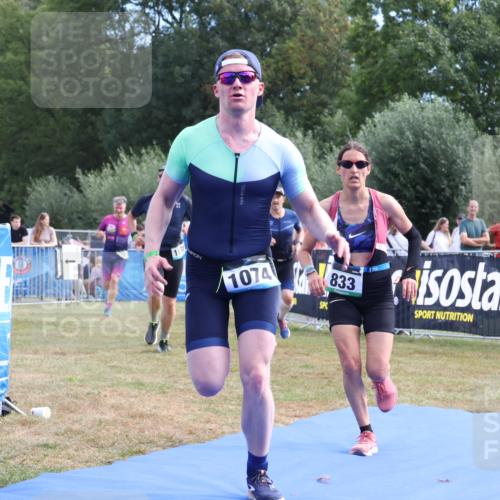 31.08.2025 - Elbe Triathlon Hamburg Strokosch-Dieckow http://msf.ph/oto/8653688 31.08.2025 11:27:55 Ziel 624, 720, 833, 1038, 1074, 1258 meine-sportfotos.de