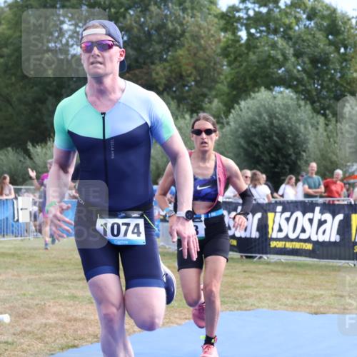 31.08.2025 - Elbe Triathlon Hamburg Strokosch-Dieckow http://msf.ph/oto/8653691 31.08.2025 11:27:55 Ziel 624, 720, 833, 1038, 1074, 1258 meine-sportfotos.de