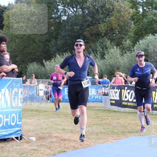 31.08.2025 - Elbe Triathlon Hamburg Strokosch-Dieckow http://msf.ph/oto/8653696 31.08.2025 11:27:57 Ziel 624, 720, 833, 1038, 1074, 1258 meine-sportfotos.de