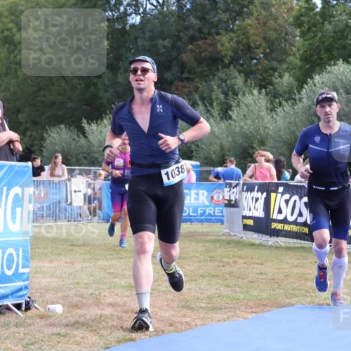 31.08.2025 - Elbe Triathlon Hamburg Strokosch-Dieckow http://msf.ph/oto/8653699 31.08.2025 11:27:57 Ziel 624, 720, 833, 1038, 1074, 1258 meine-sportfotos.de