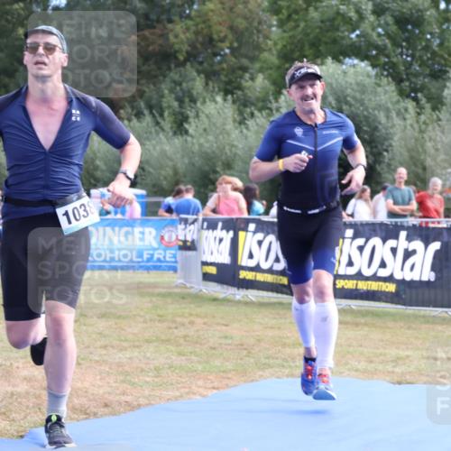 31.08.2025 - Elbe Triathlon Hamburg Strokosch-Dieckow http://msf.ph/oto/8653701 31.08.2025 11:27:58 Ziel 624, 720, 833, 1038, 1074, 1258 meine-sportfotos.de