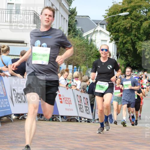 31.08.2025 - 21. Blankeneser Heldenlauf Strokosch-Dieckow http://msf.ph/oto/8653753 31.08.2025 11:07:16 Ziel 3091, 3001, 3368, 3367, 3696, 3530, 3355 meine-sportfotos.de