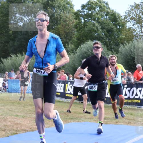 31.08.2025 - Elbe Triathlon Hamburg Strokosch-Dieckow http://msf.ph/oto/8653780 31.08.2025 11:28:38 Ziel 466, 500, 667, 743, 1136, 1225 meine-sportfotos.de
