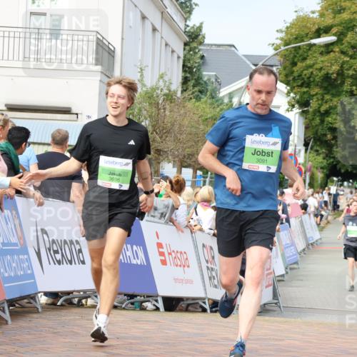 31.08.2025 - 21. Blankeneser Heldenlauf Strokosch-Dieckow http://msf.ph/oto/8653784 31.08.2025 11:07:10 Ziel 3091, 3404, 3696 meine-sportfotos.de