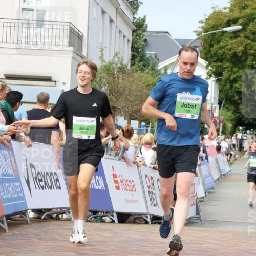 31.08.2025 - 21. Blankeneser Heldenlauf Strokosch-Dieckow http://msf.ph/oto/8653788 31.08.2025 11:07:10 Ziel 3091, 3404, 3696 meine-sportfotos.de