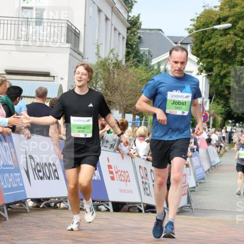31.08.2025 - 21. Blankeneser Heldenlauf Strokosch-Dieckow http://msf.ph/oto/8653793 31.08.2025 11:07:10 Ziel 3091, 3404, 3696 meine-sportfotos.de