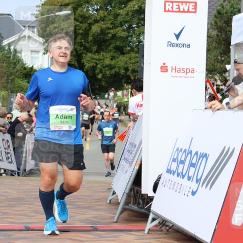 31.08.2025 - 21. Blankeneser Heldenlauf Strokosch-Dieckow http://msf.ph/oto/8653797 31.08.2025 11:07:06 Ziel 3091, 3322, 3404 meine-sportfotos.de