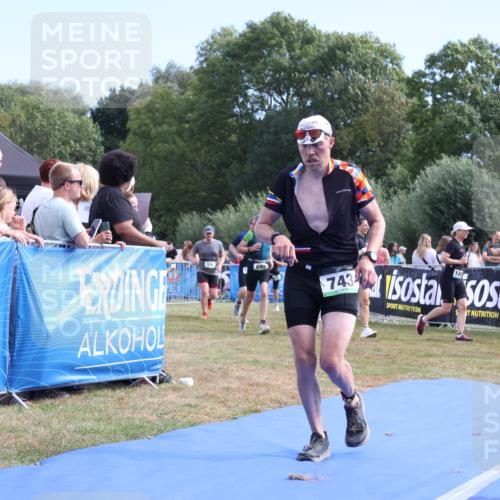 31.08.2025 - Elbe Triathlon Hamburg Strokosch-Dieckow http://msf.ph/oto/8653798 31.08.2025 11:28:45 Ziel 461, 500, 566, 692, 735, 743, 881, 1128, 1190, 1315 meine-sportfotos.de