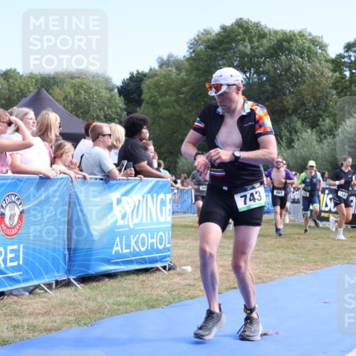 31.08.2025 - Elbe Triathlon Hamburg Strokosch-Dieckow http://msf.ph/oto/8653799 31.08.2025 11:28:45 Ziel 461, 500, 566, 692, 735, 743, 881, 1128, 1190, 1315 meine-sportfotos.de