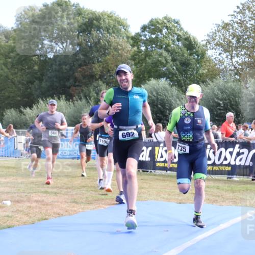 31.08.2025 - Elbe Triathlon Hamburg Strokosch-Dieckow http://msf.ph/oto/8653806 31.08.2025 11:28:48 Ziel 461, 566, 692, 735, 743, 881, 1128, 1190, 1315 meine-sportfotos.de