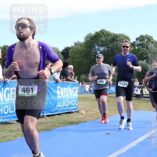 31.08.2025 - Elbe Triathlon Hamburg Strokosch-Dieckow http://msf.ph/oto/8653820 31.08.2025 11:28:52 Ziel 461, 566, 635, 692, 735, 881, 1128, 1190, 1315 meine-sportfotos.de