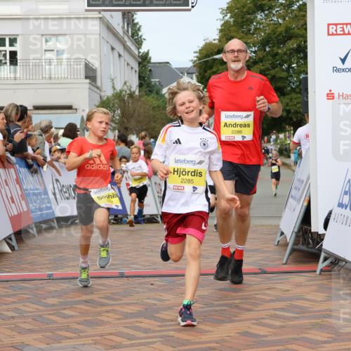 31.08.2025 - 21. Blankeneser Heldenlauf Strokosch-Dieckow http://msf.ph/oto/8653831 31.08.2025 10:25:07 Ziel 2357, 2183, 2717, 2285, 2286, 2331, 2359, 2661 meine-sportfotos.de