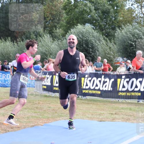 31.08.2025 - Elbe Triathlon Hamburg Strokosch-Dieckow http://msf.ph/oto/8653834 31.08.2025 11:28:56 Ziel 461, 566, 635, 657, 805, 881, 1128, 1190, 1315 meine-sportfotos.de