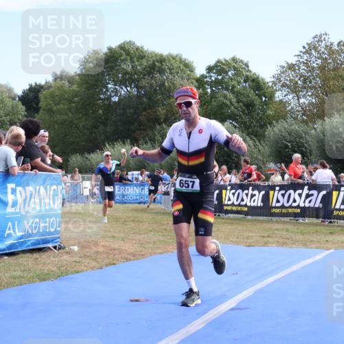 31.08.2025 - Elbe Triathlon Hamburg Strokosch-Dieckow http://msf.ph/oto/8653848 31.08.2025 11:29:02 Ziel 635, 657, 805, 958, 1238 meine-sportfotos.de