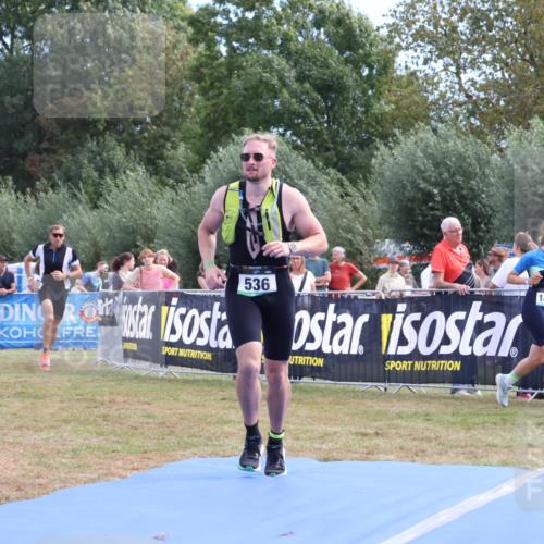 31.08.2025 - Elbe Triathlon Hamburg Strokosch-Dieckow http://msf.ph/oto/8653877 31.08.2025 11:29:13 Ziel 536, 747, 958 meine-sportfotos.de