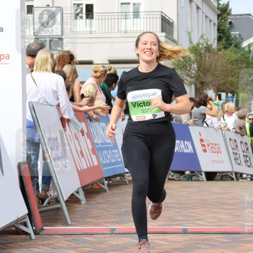 31.08.2025 - 21. Blankeneser Heldenlauf Strokosch-Dieckow http://msf.ph/oto/8653879 31.08.2025 11:06:58 Ziel 3377, 3322 meine-sportfotos.de