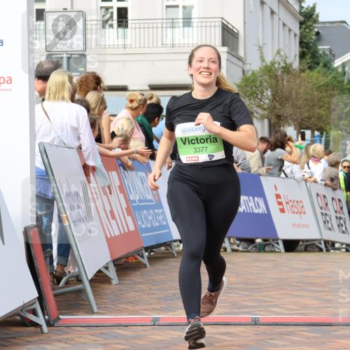 31.08.2025 - 21. Blankeneser Heldenlauf Strokosch-Dieckow http://msf.ph/oto/8653883 31.08.2025 11:06:58 Ziel 3377, 3322 meine-sportfotos.de