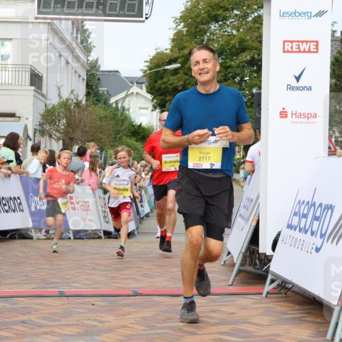 31.08.2025 - 21. Blankeneser Heldenlauf Strokosch-Dieckow http://msf.ph/oto/8653885 31.08.2025 10:25:06 Ziel 2357, 2183, 2717, 2285, 2286, 2331, 2359, 2661 meine-sportfotos.de