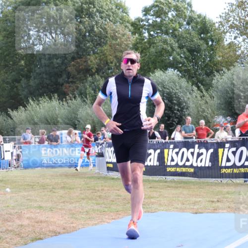 31.08.2025 - Elbe Triathlon Hamburg Strokosch-Dieckow http://msf.ph/oto/8653890 31.08.2025 11:29:20 Ziel 536, 747, 893 meine-sportfotos.de