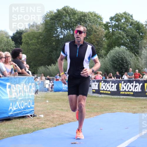 31.08.2025 - Elbe Triathlon Hamburg Strokosch-Dieckow http://msf.ph/oto/8653895 31.08.2025 11:29:21 Ziel 536, 648, 747, 893 meine-sportfotos.de