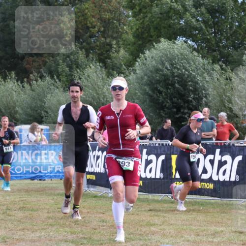 31.08.2025 - Elbe Triathlon Hamburg Strokosch-Dieckow http://msf.ph/oto/8653898 31.08.2025 11:29:25 Ziel 648, 747, 835, 893, 1167 meine-sportfotos.de
