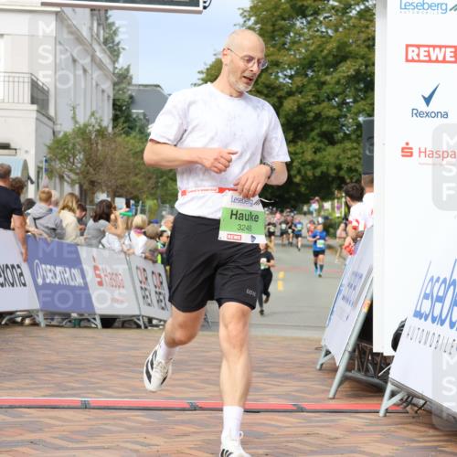 31.08.2025 - 21. Blankeneser Heldenlauf Strokosch-Dieckow http://msf.ph/oto/8653908 31.08.2025 11:06:50 Ziel 3261, 3246 meine-sportfotos.de