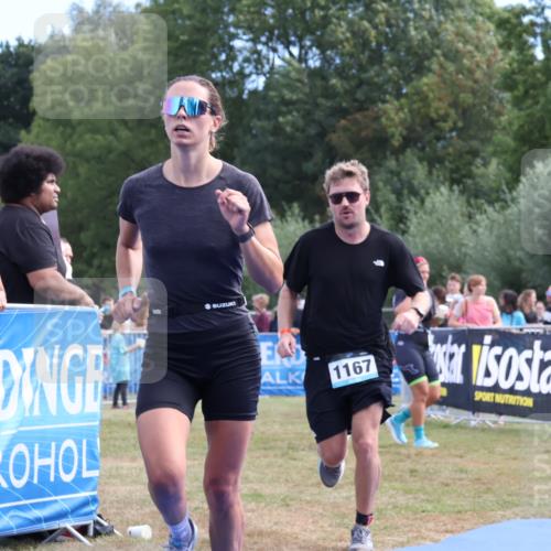 31.08.2025 - Elbe Triathlon Hamburg Strokosch-Dieckow http://msf.ph/oto/8653915 31.08.2025 11:29:32 Ziel 648, 835, 893, 1167, 1221 meine-sportfotos.de