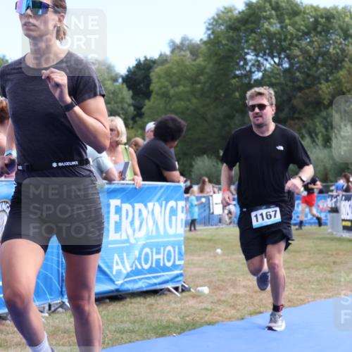 31.08.2025 - Elbe Triathlon Hamburg Strokosch-Dieckow http://msf.ph/oto/8653919 31.08.2025 11:29:33 Ziel 648, 835, 893, 1167, 1221 meine-sportfotos.de