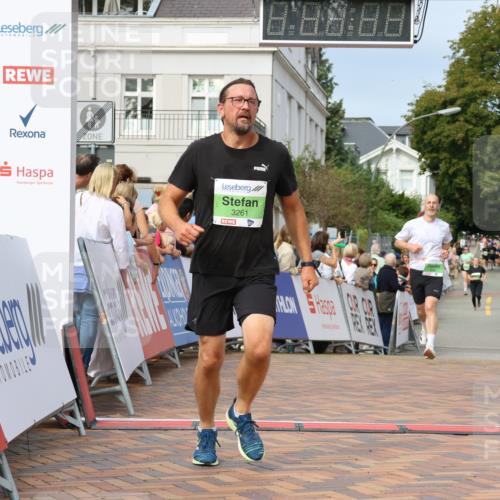 31.08.2025 - 21. Blankeneser Heldenlauf Strokosch-Dieckow http://msf.ph/oto/8653923 31.08.2025 11:06:47 Ziel 3423, 3173, 3261, 3246 meine-sportfotos.de