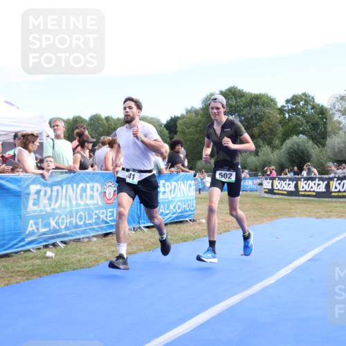 31.08.2025 - Elbe Triathlon Hamburg Strokosch-Dieckow http://msf.ph/oto/8653967 31.08.2025 11:30:02 Ziel 502, 840, 941 meine-sportfotos.de