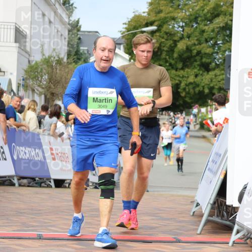31.08.2025 - 21. Blankeneser Heldenlauf Strokosch-Dieckow http://msf.ph/oto/8653971 31.08.2025 11:06:29 Ziel 3089, 3565, 3049, 3375, 3203 meine-sportfotos.de
