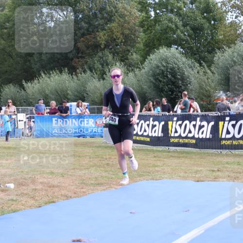31.08.2025 - Elbe Triathlon Hamburg Strokosch-Dieckow http://msf.ph/oto/8653972 31.08.2025 11:30:06 Ziel 502, 840, 941 meine-sportfotos.de