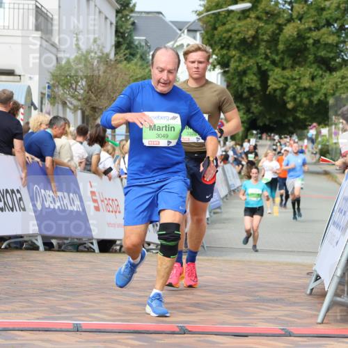 31.08.2025 - 21. Blankeneser Heldenlauf Strokosch-Dieckow http://msf.ph/oto/8653980 31.08.2025 11:06:28 Ziel 3089, 3565, 3049, 3375 meine-sportfotos.de