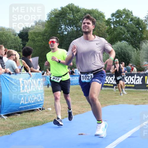 31.08.2025 - Elbe Triathlon Hamburg Strokosch-Dieckow http://msf.ph/oto/8653981 31.08.2025 11:30:24 Ziel 612, 615, 1027, 1146, 1169 meine-sportfotos.de