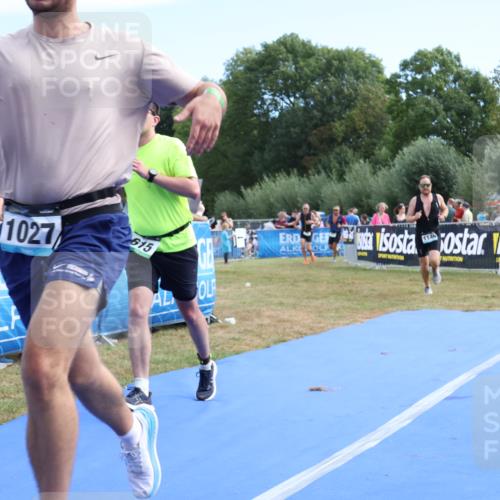 31.08.2025 - Elbe Triathlon Hamburg Strokosch-Dieckow http://msf.ph/oto/8653985 31.08.2025 11:30:25 Ziel 612, 615, 1027, 1146, 1169 meine-sportfotos.de