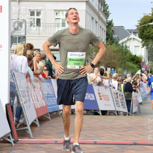 31.08.2025 - 21. Blankeneser Heldenlauf Strokosch-Dieckow http://msf.ph/oto/8653989 31.08.2025 11:06:24 Ziel 3305, 3089, 3049 meine-sportfotos.de
